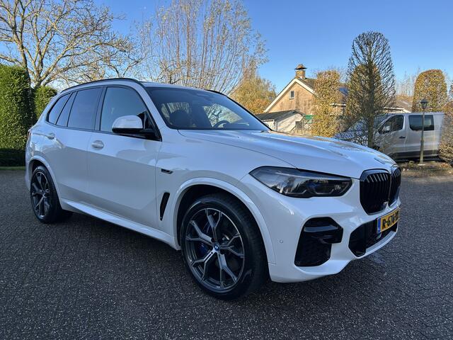 BMW X5 X Drive45e High Executive M Sport,Wit metalic! Pano,Trekhaak,Laser light