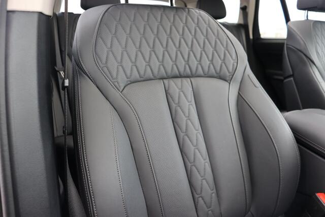 BMW X5 xDrive50e High Executive / Harman Kardon / Panoramadak / Trekhaak / 21'' /