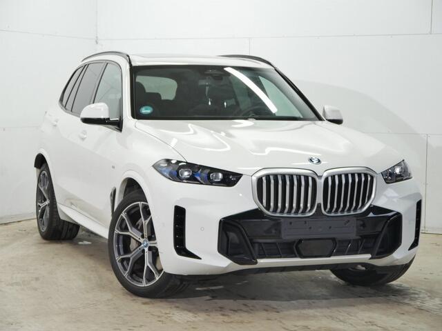 BMW X5 xDrive50e M-Sport | Panorama | 21" | Harman Kardon | Luchtvering v+a | Trekhaak
