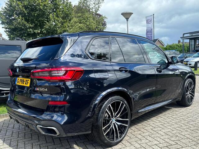 BMW X5 M50D 2019 Zwart Panoramadak Trekhaak M-Pakket