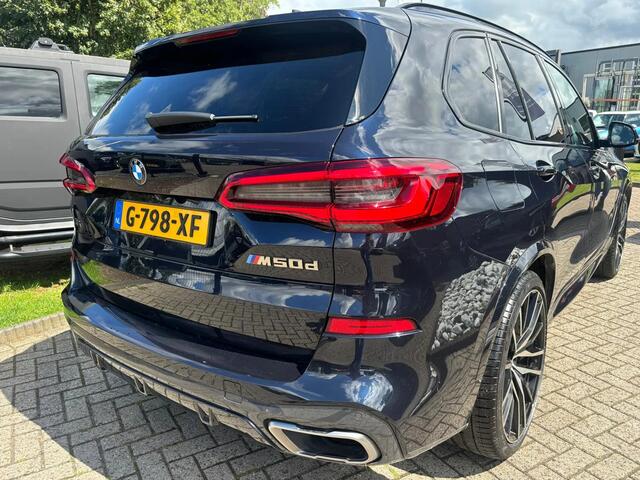 BMW X5 M50D 2019 Zwart Panoramadak Trekhaak M-Pakket