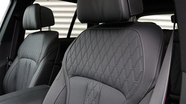 BMW X5 xDrive30d M-Sport Pro | Sky Lounge | Massage | Soft-Close | Harman/Kardon | Trekhaak | Standkachel | Achterasbesturing