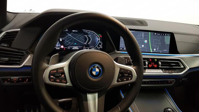 BMW X5 xDrive45e M Sport High Executive 394pk | Lederen Bekleding | Schuif-Panorama dak | Navigatie | Lichtmetalen velgen 20" | Camera