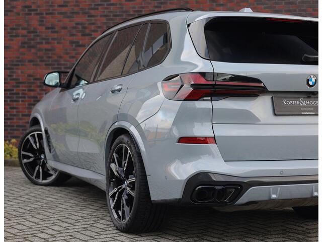 BMW X5 M60i xDrive *Vierwielsturing*Pano*Trekhaak*HUD*