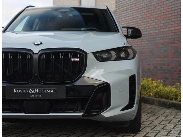 BMW X5 M60i xDrive *Vierwielsturing*Pano*Trekhaak*HUD*