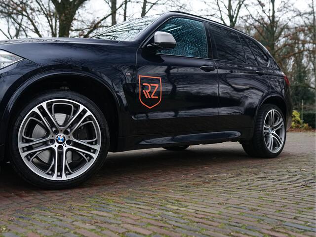 BMW X5 M50D 381pk I Grijs kenteken l 360C l Keramiek l HUD l Soft Close l Night Vision l Stoelkoeling