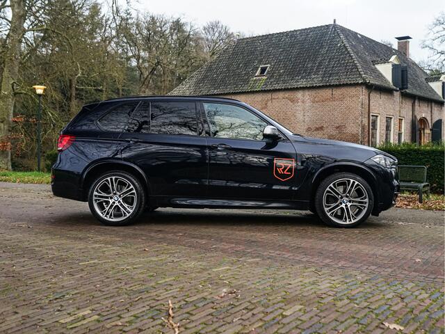 BMW X5 M50D 381pk I Grijs kenteken l 360C l Keramiek l HUD l Soft Close l Night Vision l Stoelkoeling