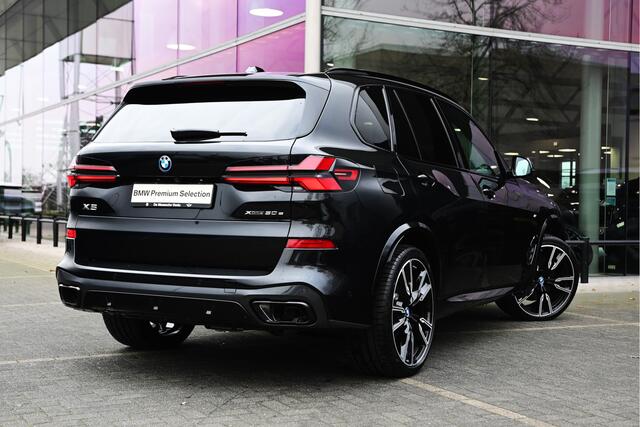BMW X5 xDrive50e High Executive M Sport Automaat / Panoramadak / Adaptieve LED / Parking Assistant Professional / Gesture Control / Sportstoelen / Adaptief onderstel