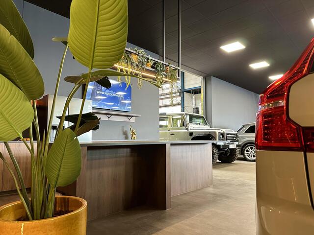 BMW X5 xDrive45e High Executive M-Sport Automaat Plug In Hybrid Leder LED Head Up Trekhaak 20 Inch Camera Luchtvering Sfeer