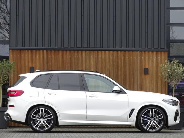 BMW X5 45e 394PK / M-Sport / Skylounge / 2020 / Harman Kardon / LED