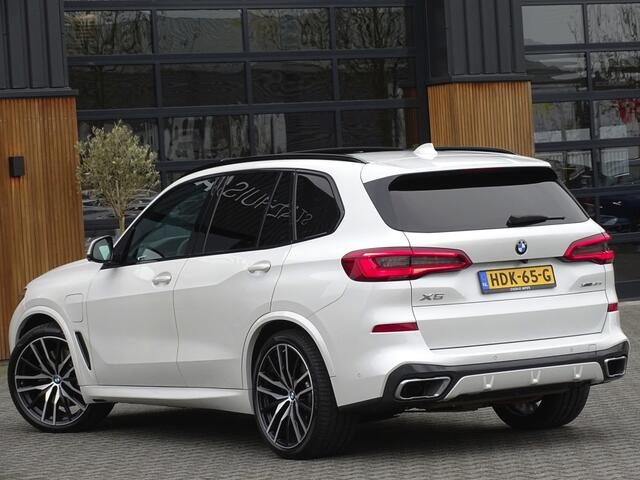BMW X5 45e 394PK / M-Sport / Skylounge / 2020 / Harman Kardon / LED