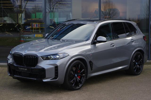 BMW X5 xDrive50e 490 PK M-Sport Pro, Panoramadak, Elek. Trekhaak, Head-Up Display, Harman / Kardon Sound, Iconic Glow