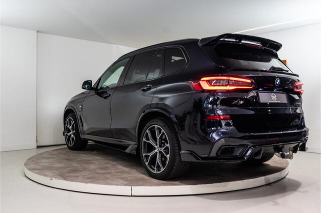 BMW X5 xDrive45e High Executive M-Sport 399PK | Widebody | Pano | Sfeer | Trekhaak | 360 | Harman/Kardon | VOL! 12 MND Garantie