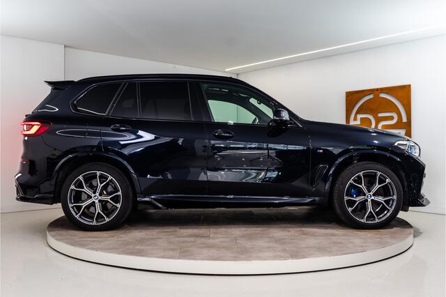 BMW X5 xDrive45e High Executive M-Sport 399PK | Widebody | Pano | Sfeer | Trekhaak | 360 | Harman/Kardon | VOL! 12 MND Garantie