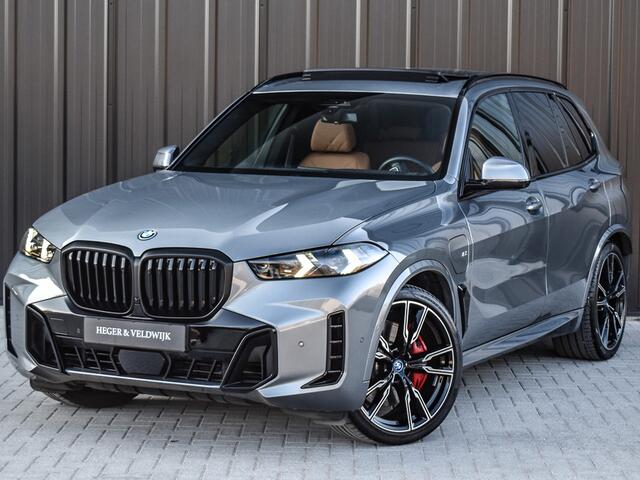BMW X5 xDRIVE 50e | M-SPORT | COMFORT ACCESS | TREKHAAK | M-SPORT BRAKE | PANORAMADAK | REAR SIDE WINDOW | COMFORT SEATS | 4 ZONE CLIMATE | AMBIANCE INTERIEUR | ADAPTIVE LED | DRIVING ASSISTANT PROF. | DAB+ | HARMAN/KARDON | BWM GESTURE CONTROL | 360 CAMERA |