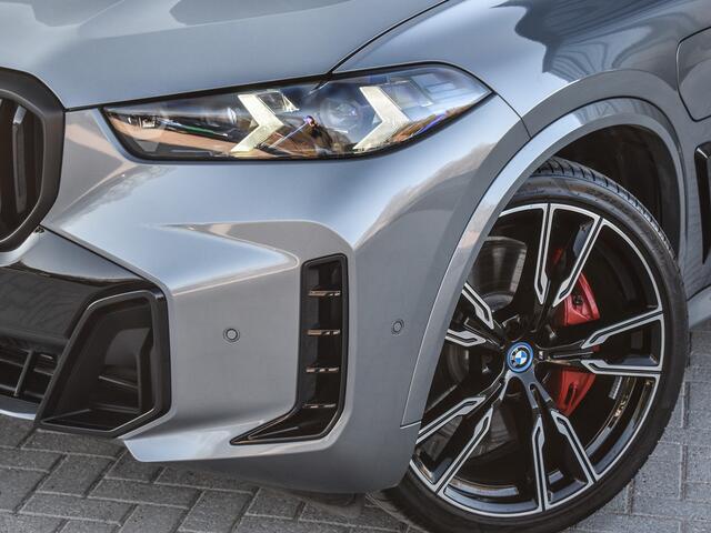 BMW X5 xDRIVE 50e | M-SPORT | COMFORT ACCESS | TREKHAAK | M-SPORT BRAKE | PANORAMADAK | REAR SIDE WINDOW | COMFORT SEATS | 4 ZONE CLIMATE | AMBIANCE INTERIEUR | ADAPTIVE LED | DRIVING ASSISTANT PROF. | DAB+ | HARMAN/KARDON | BWM GESTURE CONTROL | 360 CAMERA |