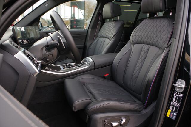 BMW X5 xDrive50e 490 PK M-Sport Pro PHEV, 4-Wielsturing, Panoramadak, Head-Up, Massage, Carbon Trim, Trekhaak, H/K Sound