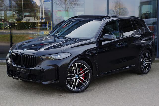 BMW X5 xDrive50e 490 PK M-Sport Pro PHEV, 4-Wielsturing, Panoramadak, Head-Up, Massage, Carbon Trim, Trekhaak, H/K Sound