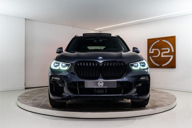 BMW X5 xDrive40i High Executive 340PK NL AUTO+NAP | 1e eigenaar | Pano | Skylounge | H/K | Crystal | 12 MND Garantie