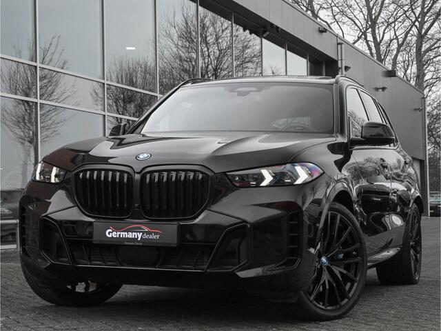 BMW X5 xDrive50e 489pk M-Sportpakket Pro Black optic Pano Tr-Haak H&K 22-Inch 360-Camera Carbon VOL!