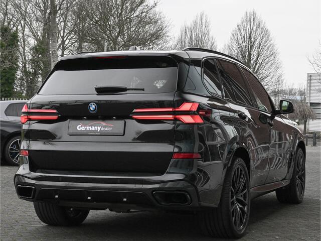 BMW X5 xDrive50e 489pk M-Sportpakket Pro Black optic Pano Tr-Haak H&K 22-Inch 360-Camera Carbon VOL!