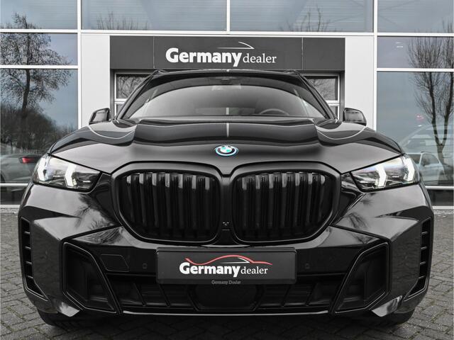 BMW X5 xDrive50e 489pk M-Sportpakket Pro Black optic Pano Tr-Haak H&K 22-Inch 360-Camera Carbon VOL!