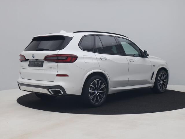 BMW X5 xDrive45e Executive M Sport | 360º | PANO | ADAPTIVE | LUCHTVERING | HUD | STOEL- EN STUURVERW.