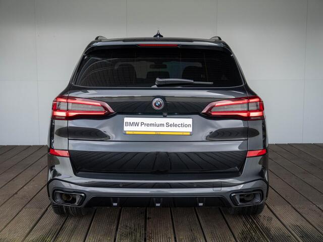BMW X5 xDrive45e | M Sportpakket | High Executive | Comfortstoelen voor | Panorama dak | Active Steering