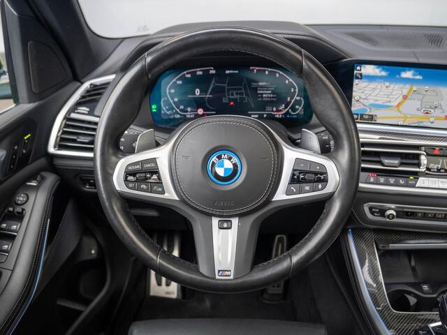 BMW X5 xDrive45e | M Sportpakket | High Executive | Comfortstoelen voor | Panorama dak | Active Steering