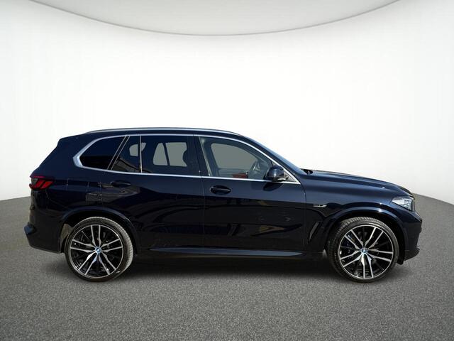 BMW X5 xDrive45e M-Sport Pano / 22 inch / HUD / 360 / Laser / Vol!