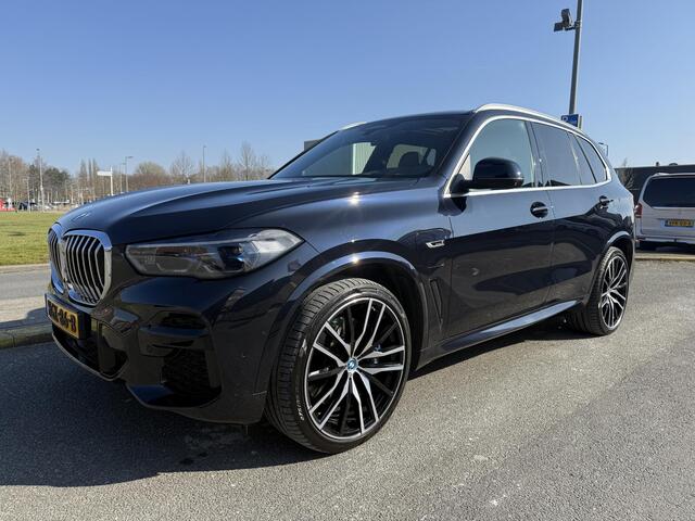 BMW X5 xDrive45e M-Sport Pano / 22 inch / HUD / 360 / Laser / Vol!