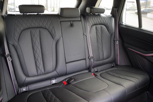 BMW X5 xDrive30d M-Sport Pro 286 PK, Indivual Leder, Trekhaak, Standkachel, Panoramdak, Head-Up, Soft-Close, Innovatie-Pakket