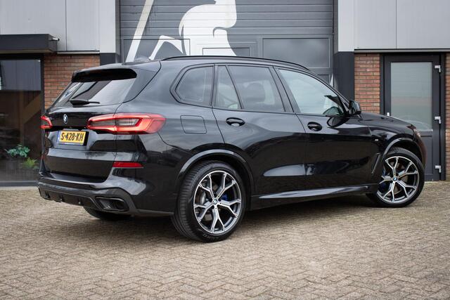 BMW X5 xDrive40i High Executive M-sport / Shadow line / Panoramadak / Elek. trekhaak / Head-up / Harmann Kardon