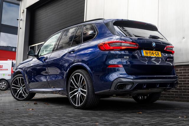 BMW X5 M50d 400 pk High Executive M-Sportpakket / Laserlicht/ Head-Up/ Pan-Dak/ Achteras-Sturing/ 360-Camera/ Soft-Close/ Adap.Cruise/ Trekhaak/ 22'' LMV