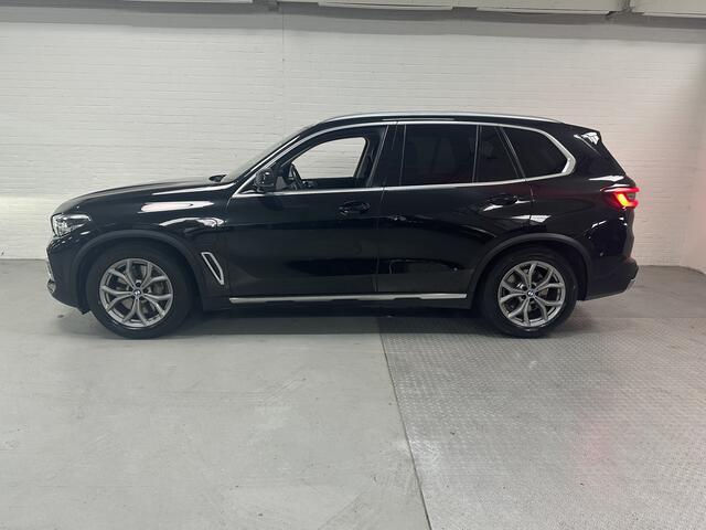 BMW X5 xDrive45e High Executive LEER, NAVI, . 360 CAMERA , TREKHAAK Dealer onderhouden