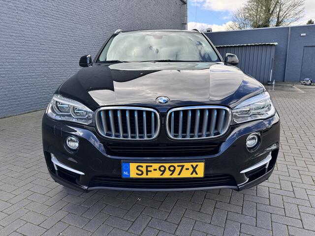BMW X5 xDrive40e iPerformance High Executive / Leder Dakota / Cruise-ctr. / navi / Lmv 20" / Memory seats / Apk mrt-2026