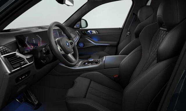 BMW X5 xDrive50e M Sport Pro, M Stoelen, B&W, 4-wielbest, pano, carbon, massage, volleder Merino, memory, luchtv., 22", HUD, tr.haak, privacy, NP144k