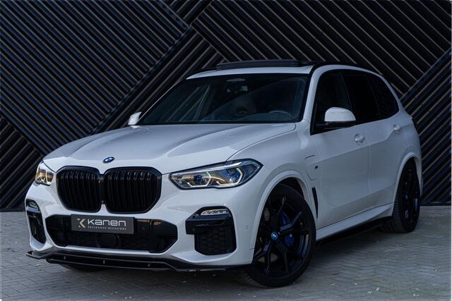 BMW X5 M-Sport 45e xDrive Panodak Luchtvering M Stoelen Skylounge 360 Memory ACC