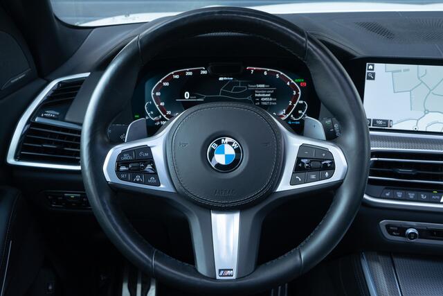 BMW X5 M-Sport 45e xDrive Panodak Luchtvering M Stoelen Skylounge 360 Memory ACC