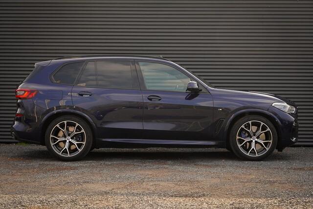 BMW X5 xDrive45e High Executive / M-Sport / NL BTW Auto / Pano / H&K / Massage / Trekhaak
