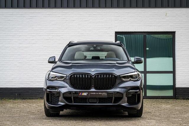 BMW X5 xDrive45e M-Sport 4-Wielsturing Individual B&W