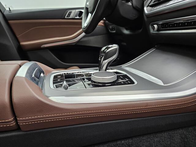 BMW X5 xDrive45e High Executive Plug In Hybrid 394pk PHEV | Panodak | Trekhaak af fabriek | Adaptive Cruise | Laser LED | 360 Camera | Head Up | Lederen Sportstoelen Memory & Ventilatie | Keyless | Sfeerverlichting |