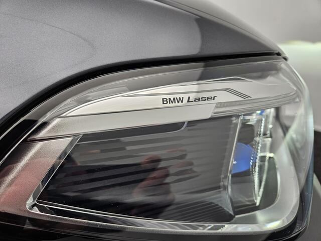 BMW X5 xDrive45e High Executive Plug In Hybrid 394pk PHEV | Panodak | Trekhaak af fabriek | Adaptive Cruise | Laser LED | 360 Camera | Head Up | Lederen Sportstoelen Memory & Ventilatie | Keyless | Sfeerverlichting |