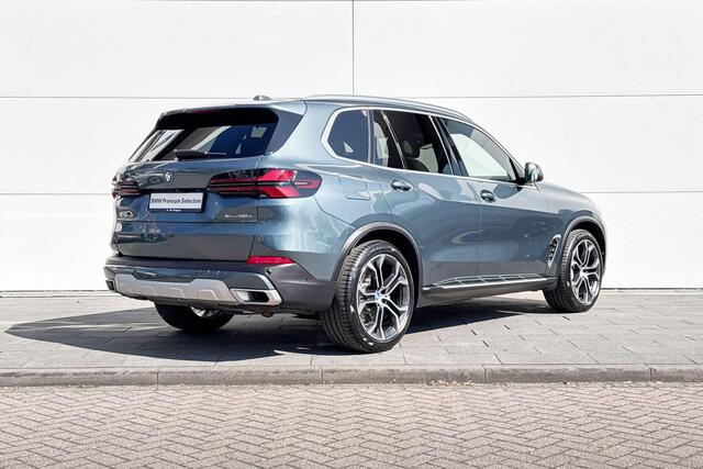 BMW X5 xDrive50e Launch Edition