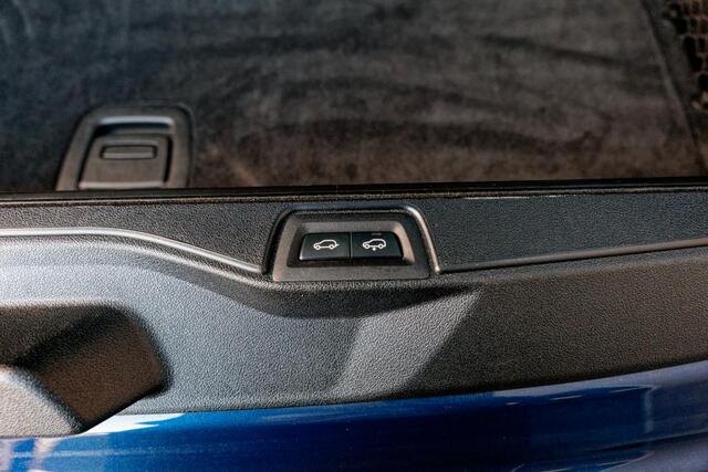 BMW X5 xDrive45e High Executive M-Sport, Stoelventilatie, 22" LM velgen, HUD, TH, enz