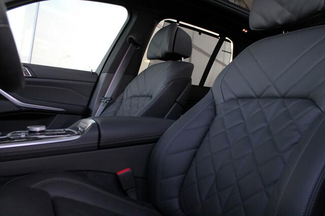 BMW X5 xDrive50e High Executive M Sport Automaat / Panoramadak / Trekhaak / Adaptieve LED / Comfort Access / Parking Assistant Professional / Gesture Control