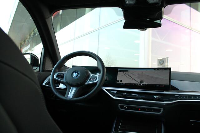 BMW X5 xDrive50e High Executive M Sport Automaat / Panoramadak / Trekhaak / Adaptieve LED / Comfort Access / Parking Assistant Professional / Gesture Control