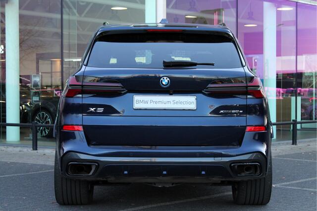 BMW X5 xDrive50e High Executive M Sport Automaat / Panoramadak / Trekhaak / Adaptieve LED / Comfort Access / Parking Assistant Professional / Gesture Control