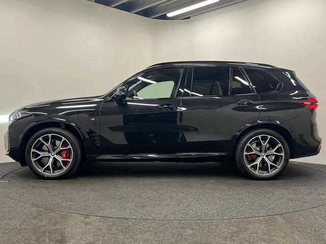 BMW X5 xDrive50e 489 PK | PANO | LUCHTVERING | TREKHAAK | LEDER |