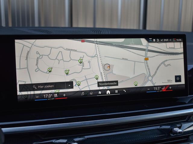 BMW X5 xDrive50e M-SPORT PRO | PANORAMADAK | M-STOELEN | ELEKTR. TREKHAAK | 360 CAMERA | HEAD UP | ALCANTARE HEMEL BEKL. | HARMAN KARDON | STOELVERWARMING V+A | AMBIANCE SFEERVERLICHTING | IONIC GLOW GRILLE